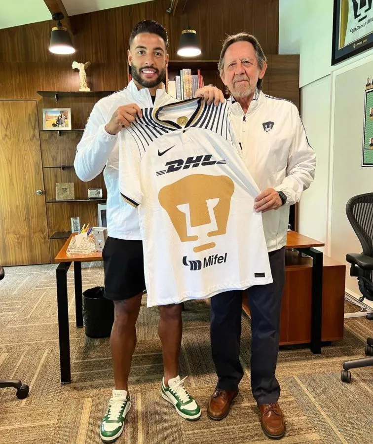 INSTAGRAM: @pumasmx Nathan Silva en su presentación con Pumas