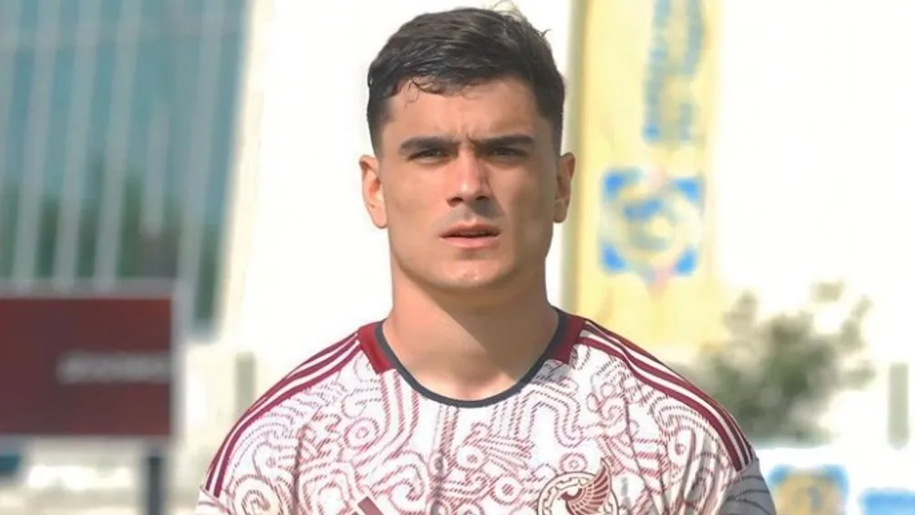 Luca Martínez Dupuy en partido con el Tri