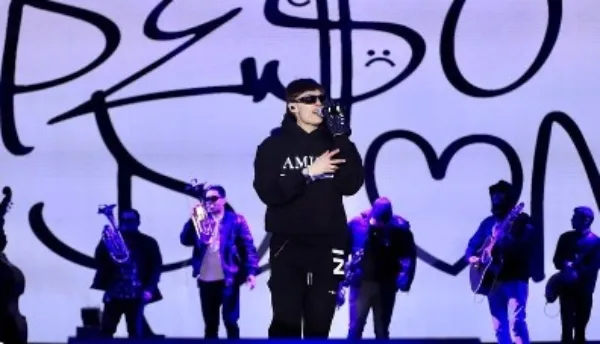 El cantante estrenó su nuevo disco