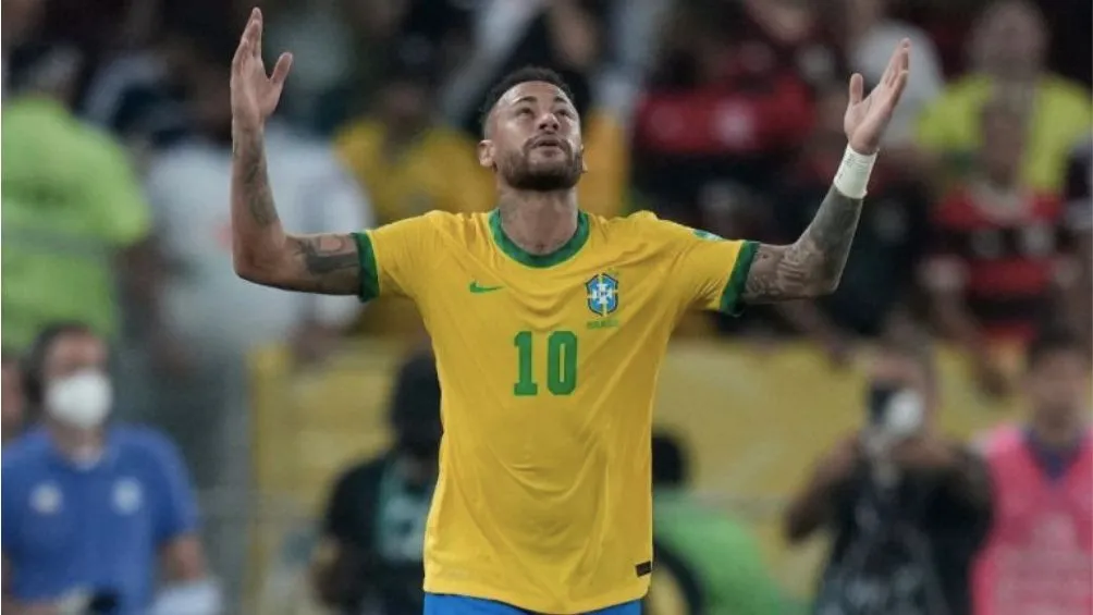 Neymar con Brasil en el Mundial de Qatar