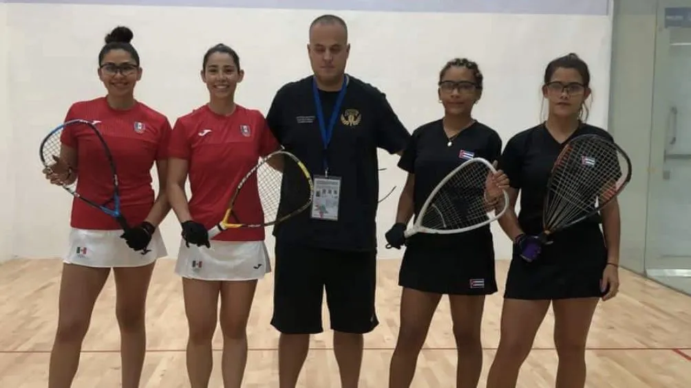 El equipo de raquetbol en los Centroamericanos