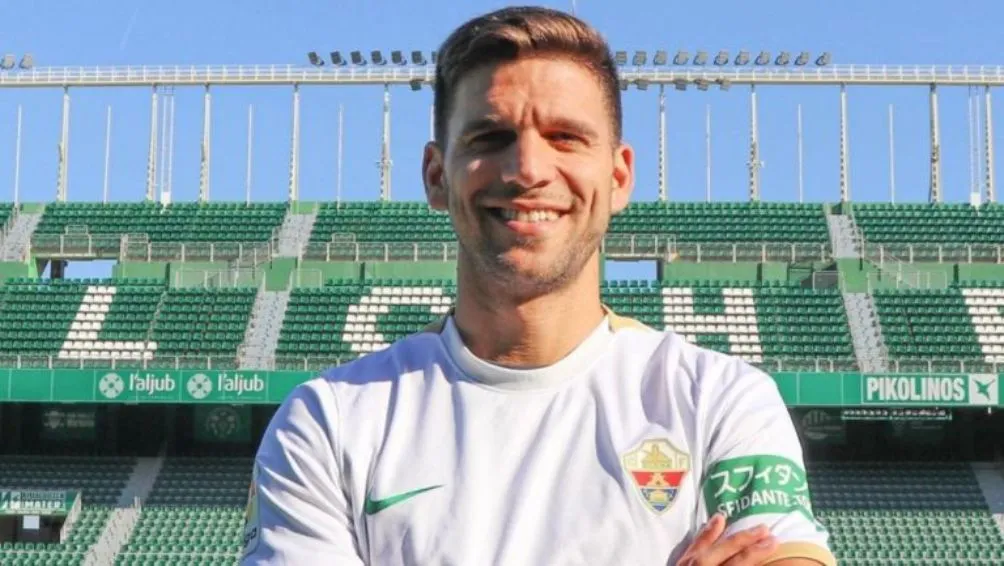 INSTAGRAM: @licha.magallan Lisandro Magallán llega proveniente del Elche de España