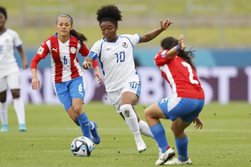 Panamá jugando el repechaje para la Copa del Mundo femenil