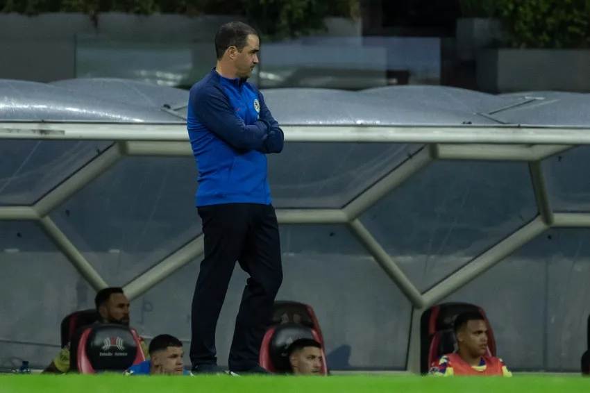 Jardine en su debut como DT del América