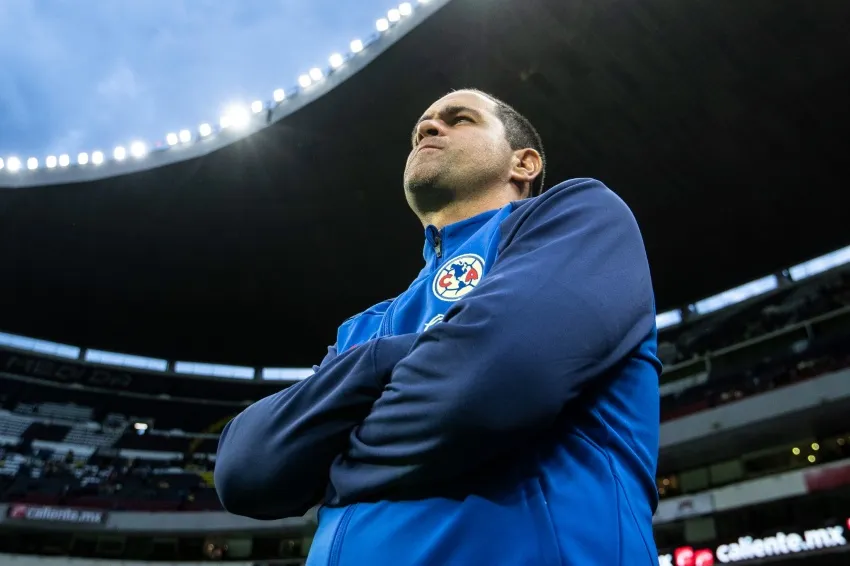 Jardine en su debut como DT del América