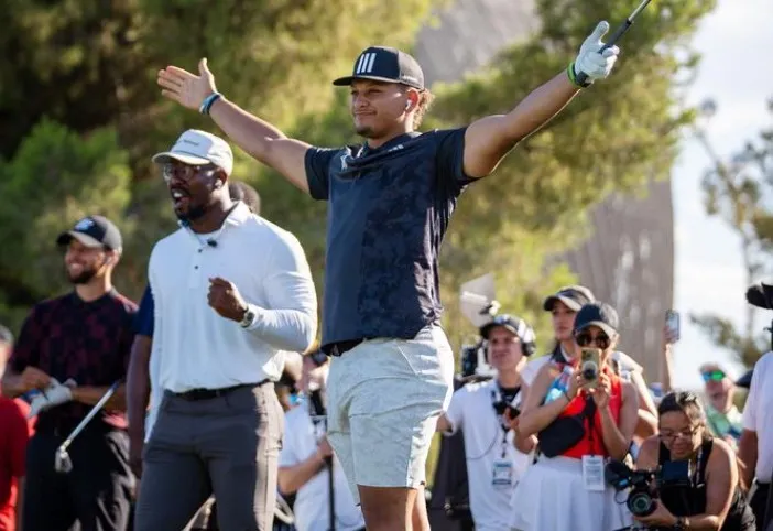 Mahomes celebra la victoria