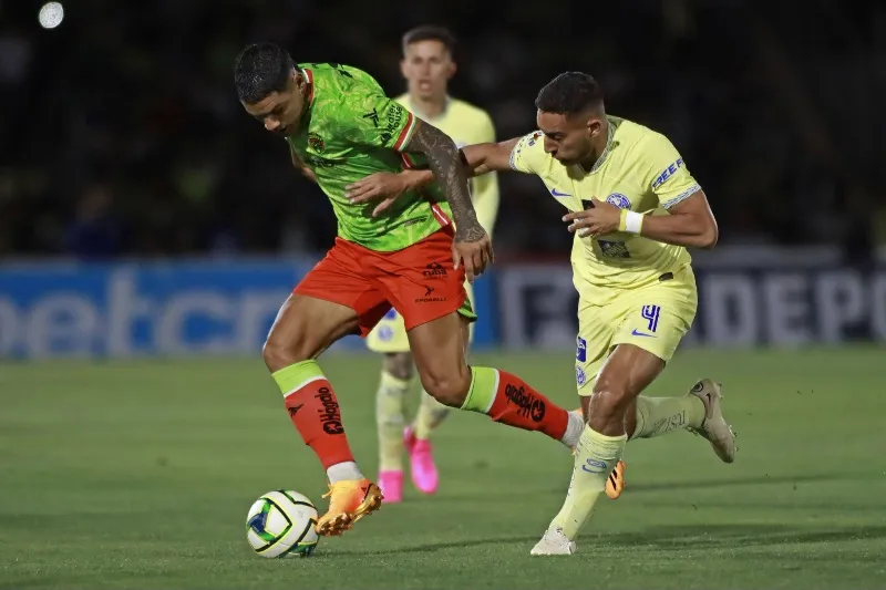 MEXSPORT Fernández jugando contra el América