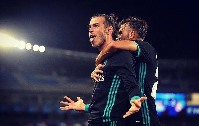 Bale con la playera del Real Madrid