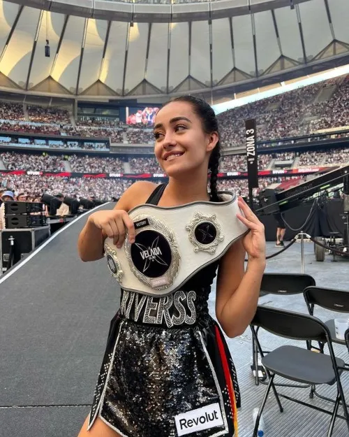 INSTAGRAM @_riverss_ Rivers durante La Velada del Año