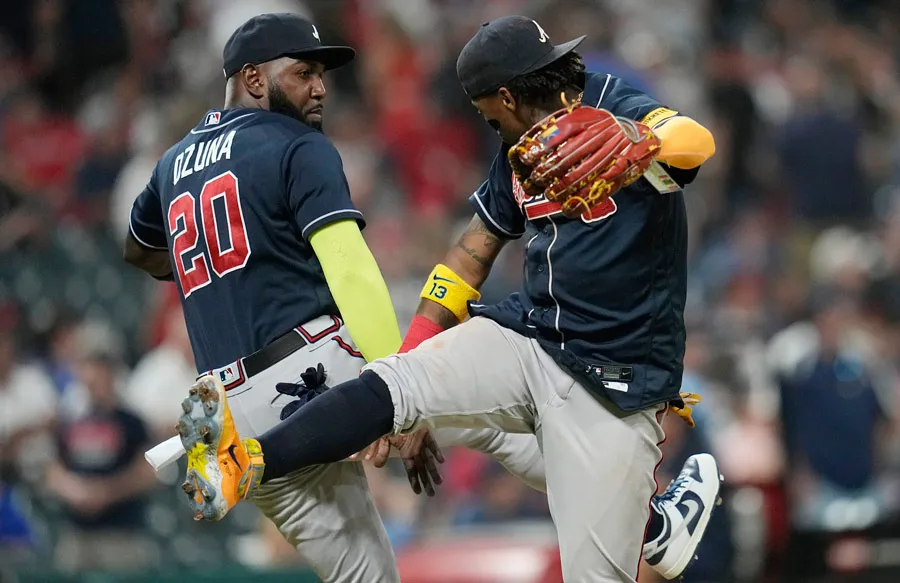 Acuña con Marcell Ozuna