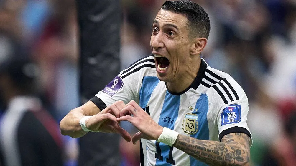 Ángel Di María festeja un gol con Argentina