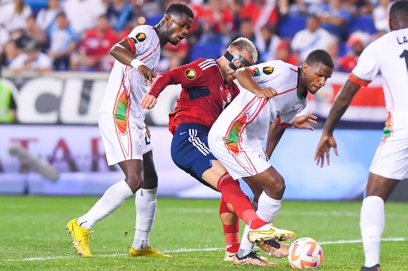 Costa Rica contra Martinica