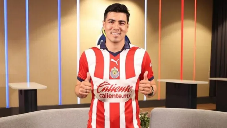 INSTAGRAM: @Chivas Érick Gutiérrez dejó el PSV para jugar en Chivas