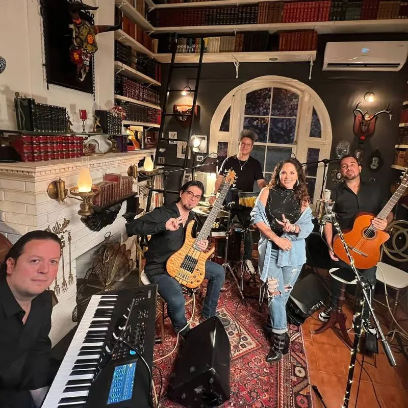 Tatiana reunió a talentoso músicos para este proyecto.
