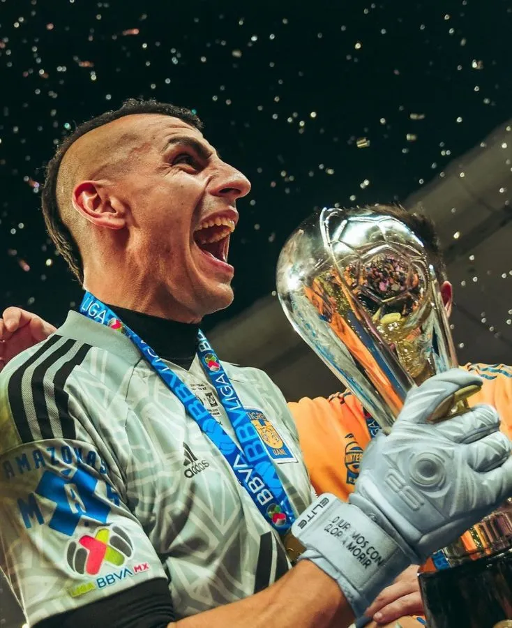 Nahuel Guzmán renovó con Tigres hasta 2025