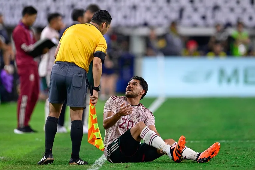 Henry Martín en el juego vs Costa Rica