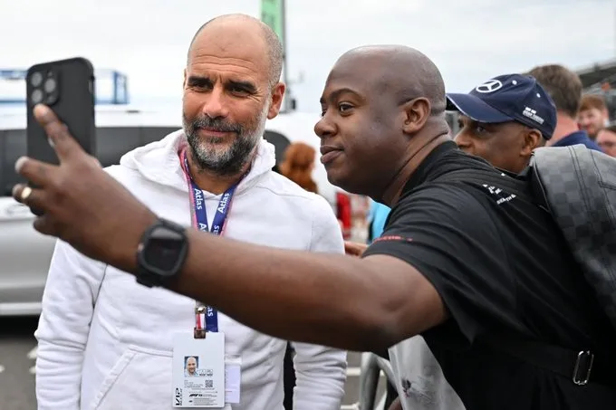 Twitter @F1 Pep Guardiola en el GP de Gran Bretaña