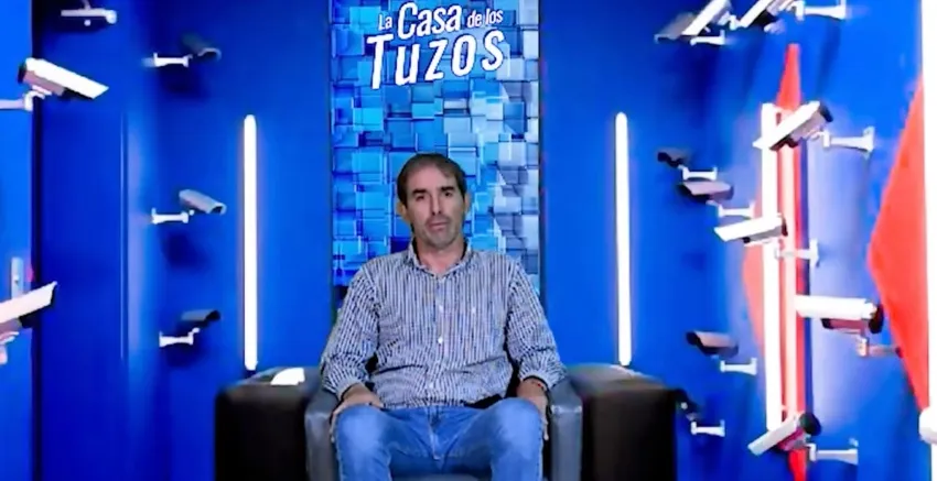 Guillermo Almada DT de los Tuzos