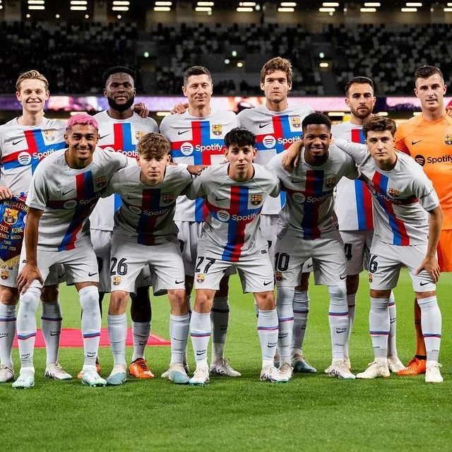 Araujo en la alineación del FC Barcelona