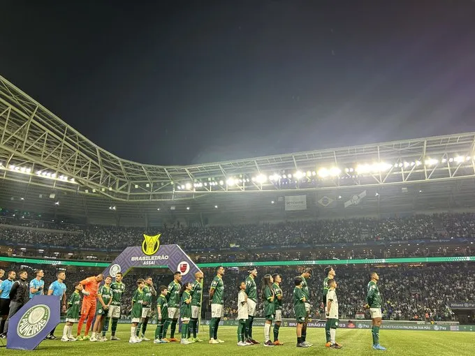 El partido se vio manchado por la violencia