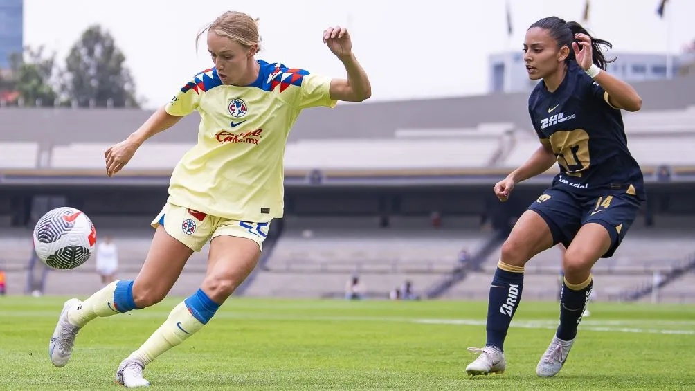 Sarah Luebbert ante Pumas