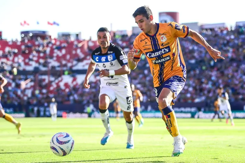 San Luis enfrentando al Querétaro