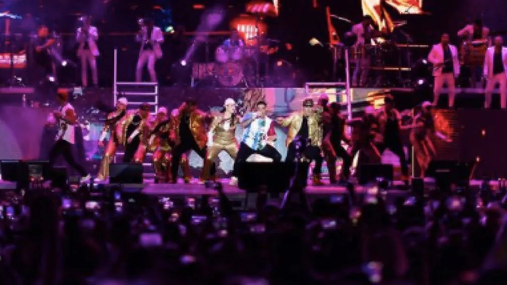 INSTAGRAM: @grupofirme Grupo Firme en su gira por Guatemala