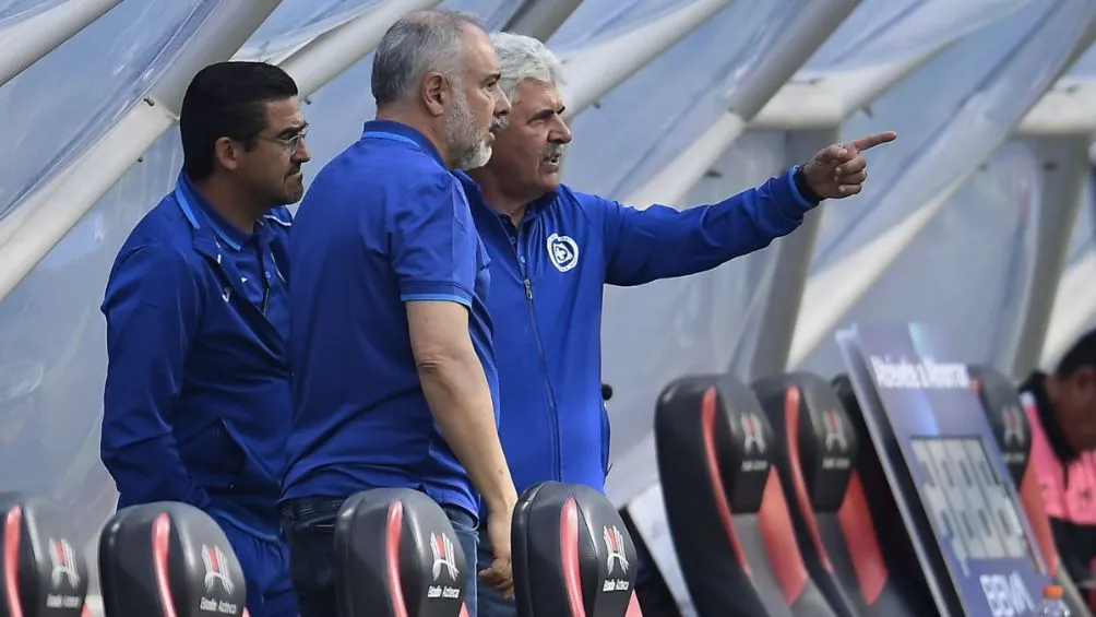 'El Tuca' y todo su cuerpo técnico