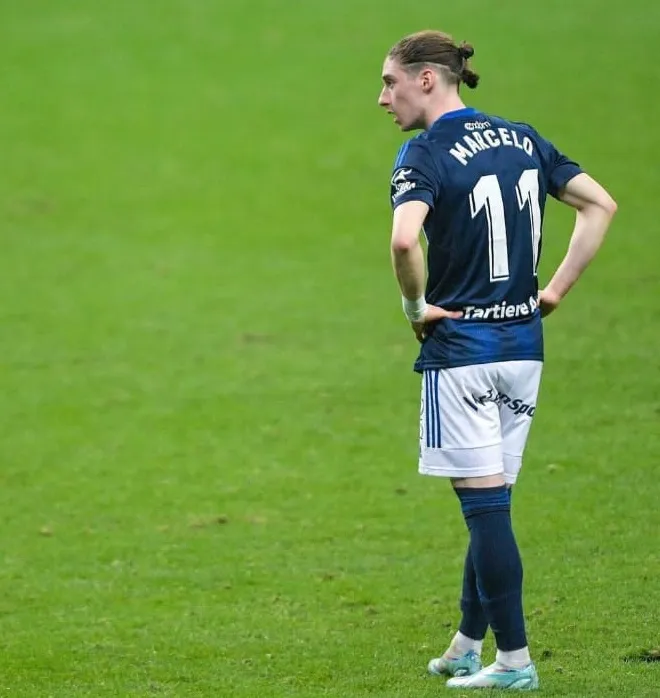 Marcelo Flores durante un juego con Real Betis