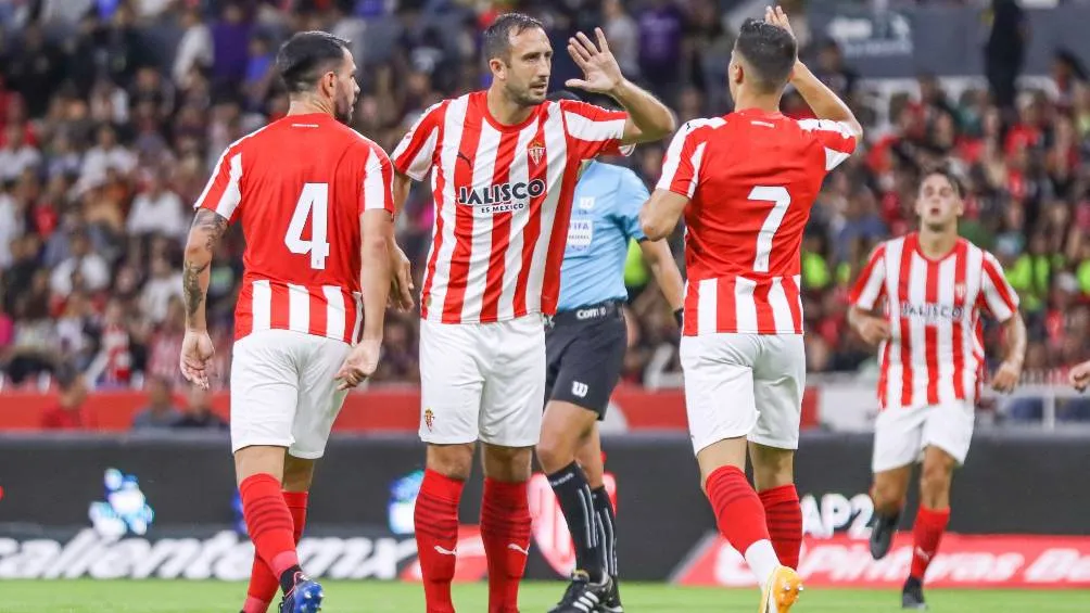 Carlos Izquierdoz se hizo presente en el marcador