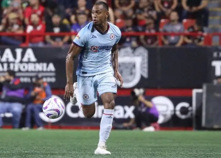 Willer Ditta en partido