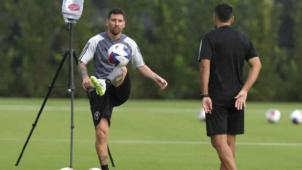 Messi pinta para debutar ante Cruz Azul