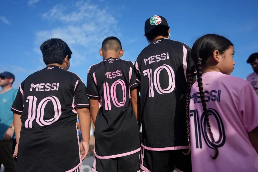 Playeras de Messi en su debut