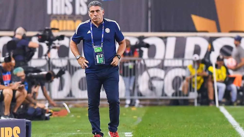 Costa Rica echó a su entrenador