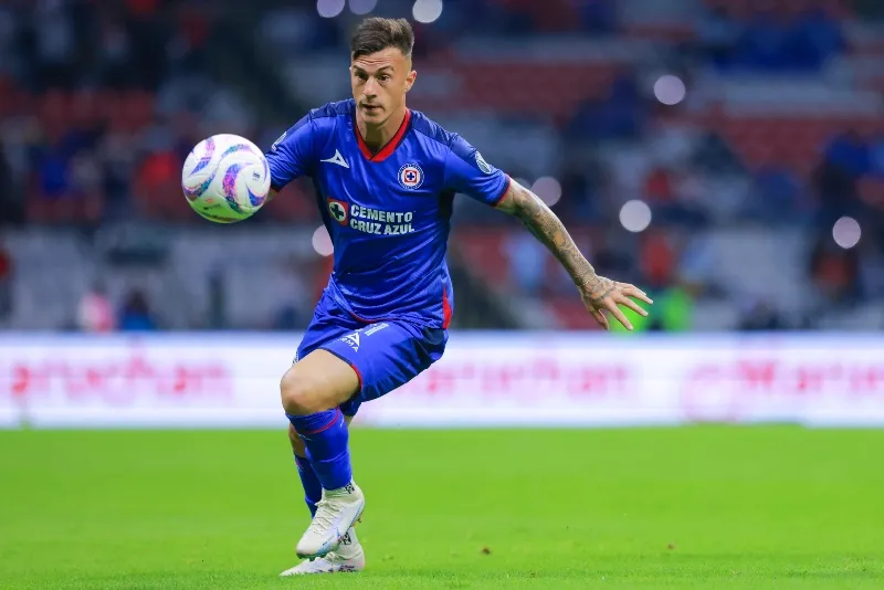 MEXSPORT Augusto Lotti jugando para el Cruz Azul