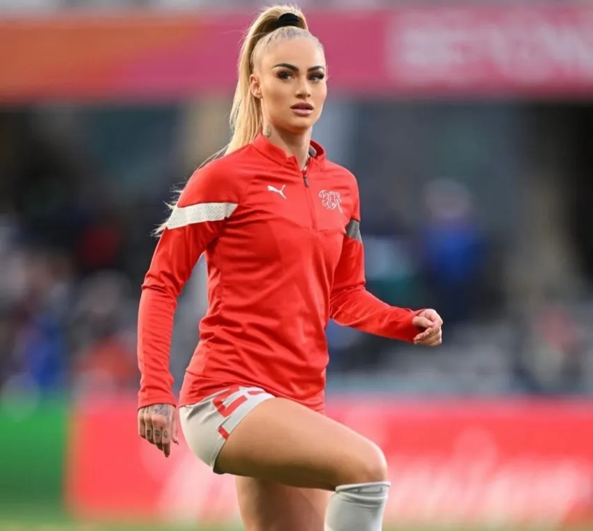 INSTAGRAM: @alishalehmann Canterana del BSC Young Boys