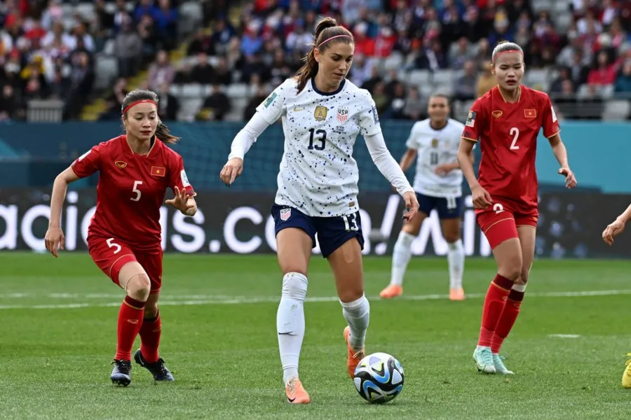 Alex Morgan falló un penal