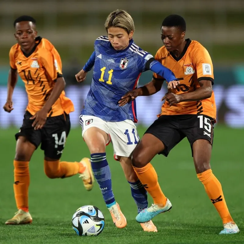 TWITTER @FIFAWWC Japón enfrentando a Zambia