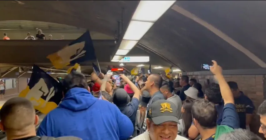 Afición de Pumas en Montreal