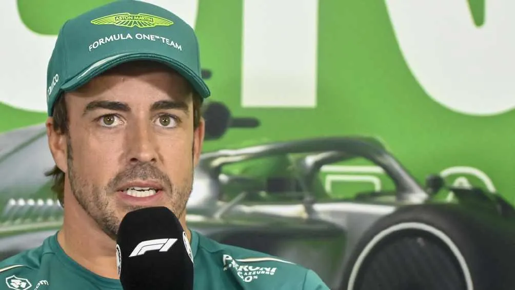 Alonso arremetió ante el cambio