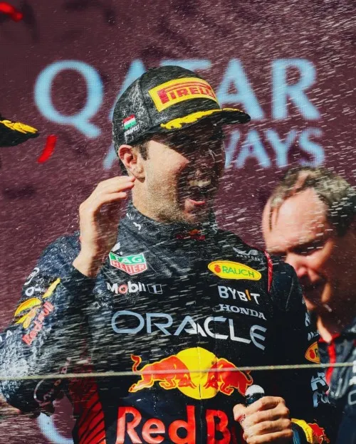 Pérez celebrando el tercer lugar en el GP de Hungría