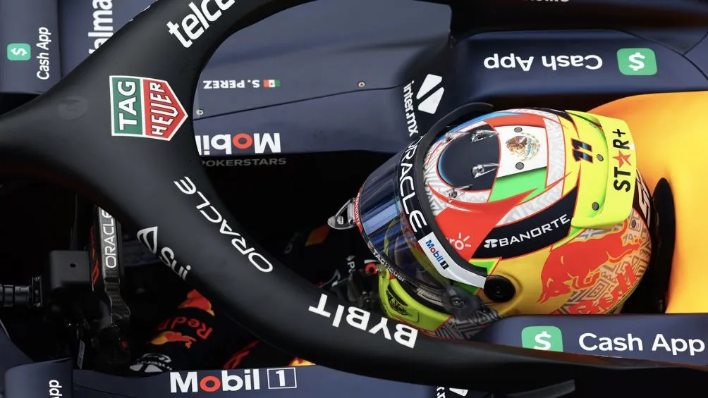 El piloto mexicano en su RB19