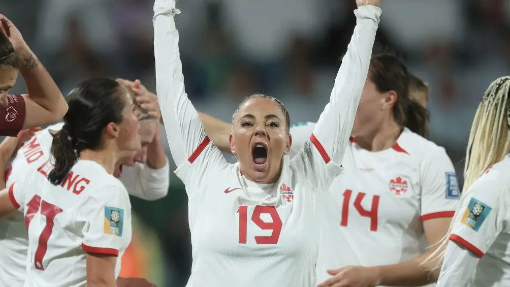 La selección canadiense celebra la victoria