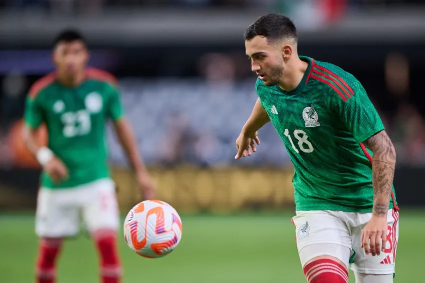 Chávez sigue con su deseo de ir a Europa