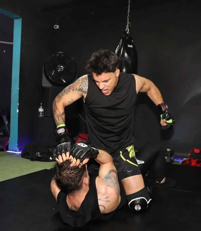 GINA SÁNCHEZ Jawy se preparó física y mentalmente para su debut en la jaula.