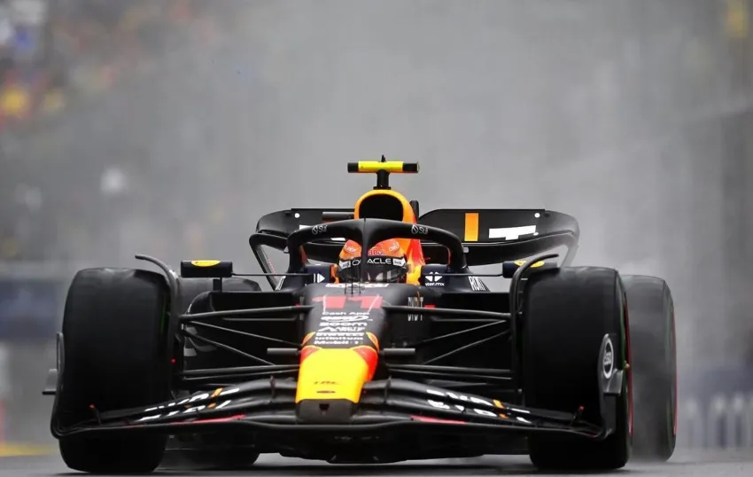 La prensa internacional asegura que volvió el Checo de antaño