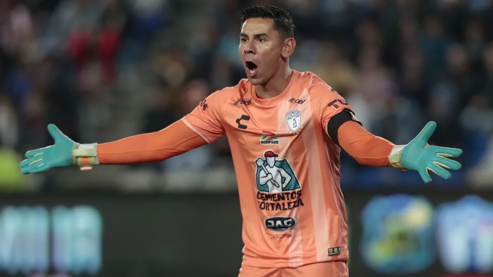 Óscar Ustari encendió las alarmas de Pachuca
