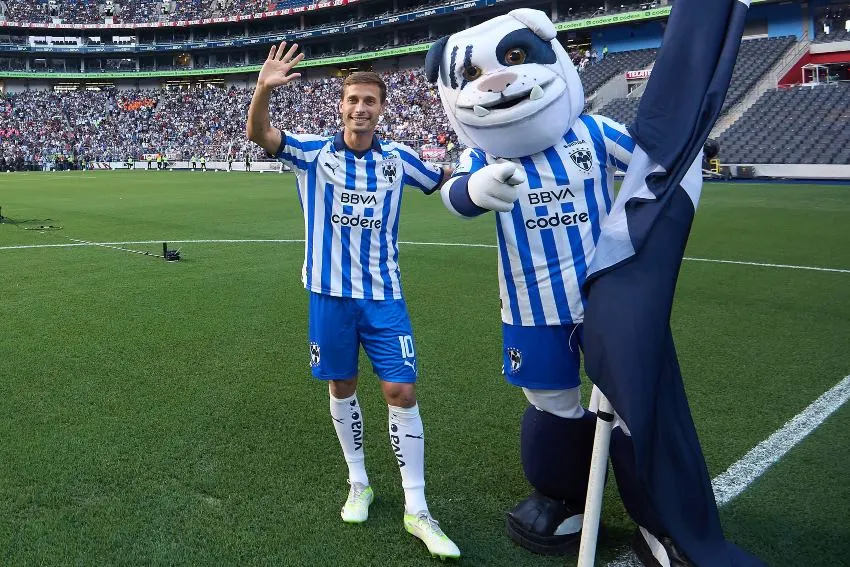 Sergio Canales, nuevo jugador de Rayados