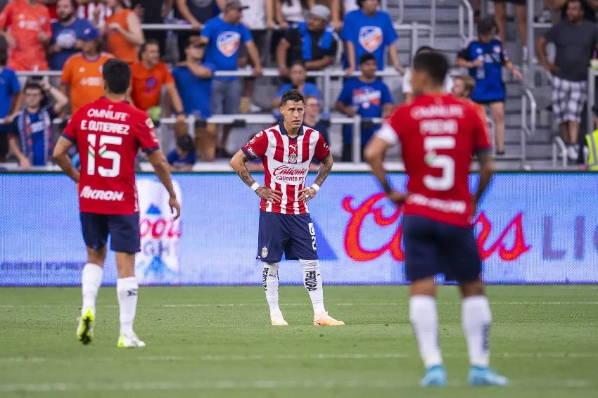 Chivas va perdiendo 0-2