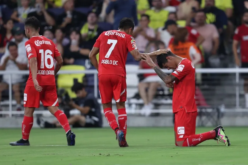 Toluca en celebración de gol